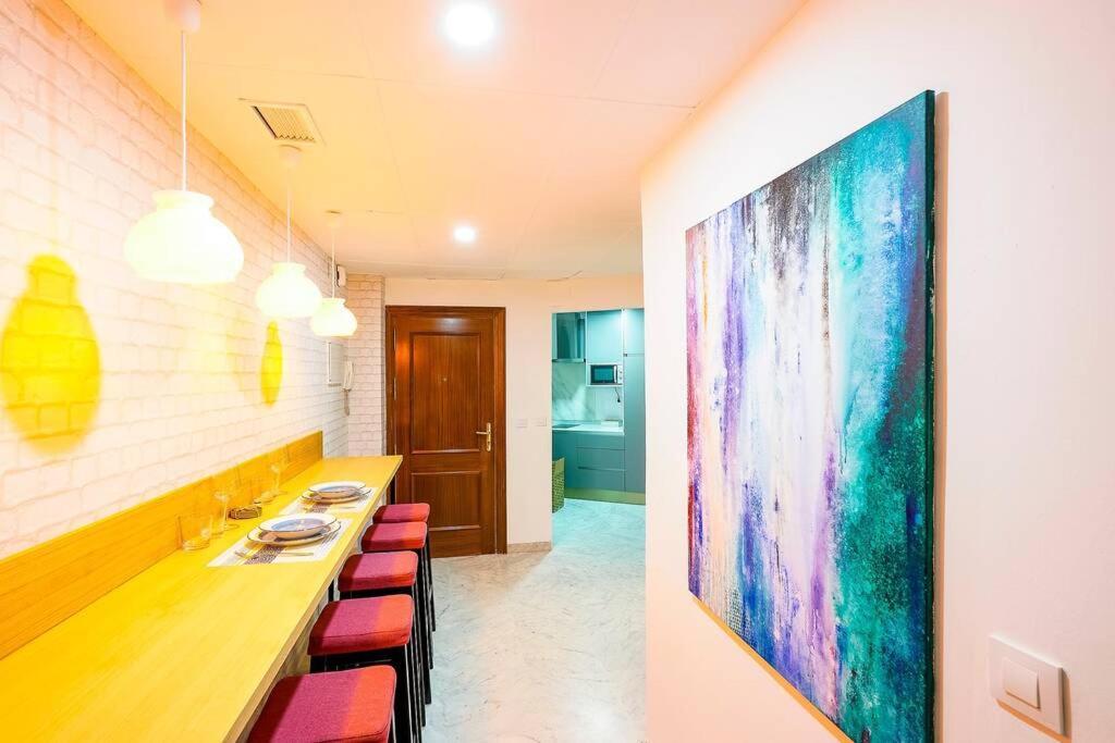 Lovely And Chic Apartment In The Heart Of Севиля Екстериор снимка